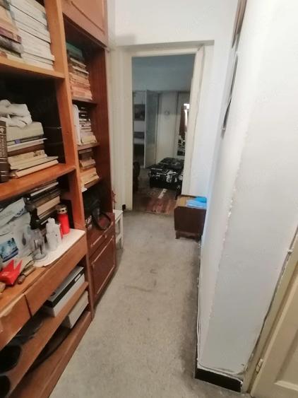 Apartament cu 2 camere semidecomandat în Calea Victoriei