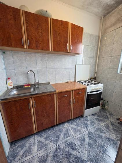 Trapezului, 5 minute metrou 1 Decembrie 1918, bloc 1978, reabilitat - 6