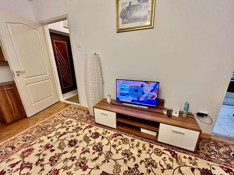 Garsoniera 3 minute Metrou Titan - 3