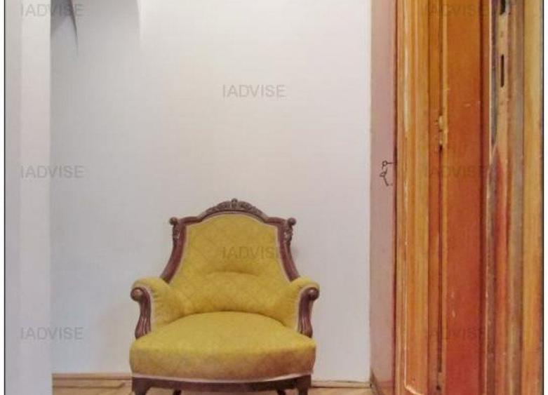 Apartament 4 Camere Vanzare - Piata Sfatului - 14