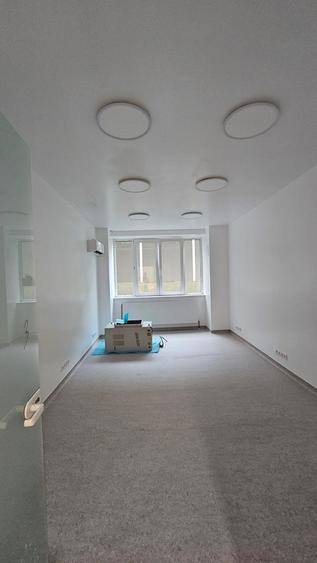 Spatiu comercial de vanzare, pretabil clinica medicala 180 mp utili! - 23