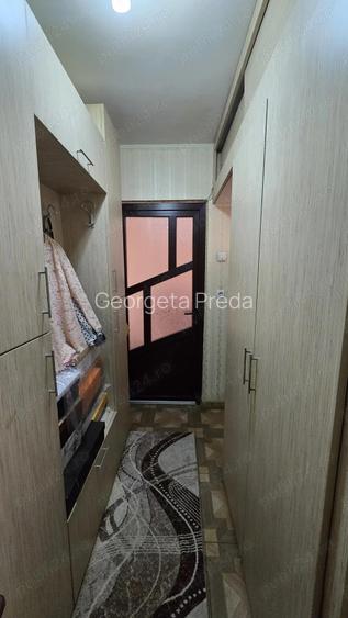 Ploiesti - Malu Rosu, 2 camere, izolat + CT, AC, mobilat si utilat Ploiesti - Malu Rosu, 2 camere, izolat + CT, AC, mobilat si utilat