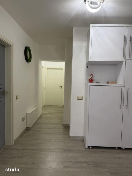 Apartament cu 3 camere în Tudor Vladimirescu