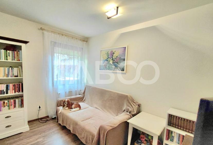 Apartament cu 3 camere decomandat, mobilat în Borhanci