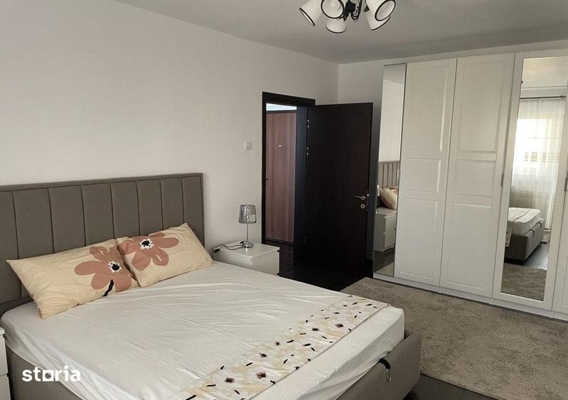 Apartament cu 3 camere decomandat în Berceni