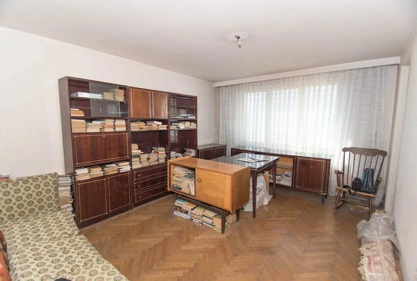 Apartament cu 4 camere decomandat în Ultracentral