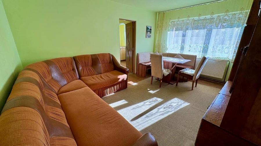 Apartament cu 2 camere nedecomandat, mobilat în 14 Mai