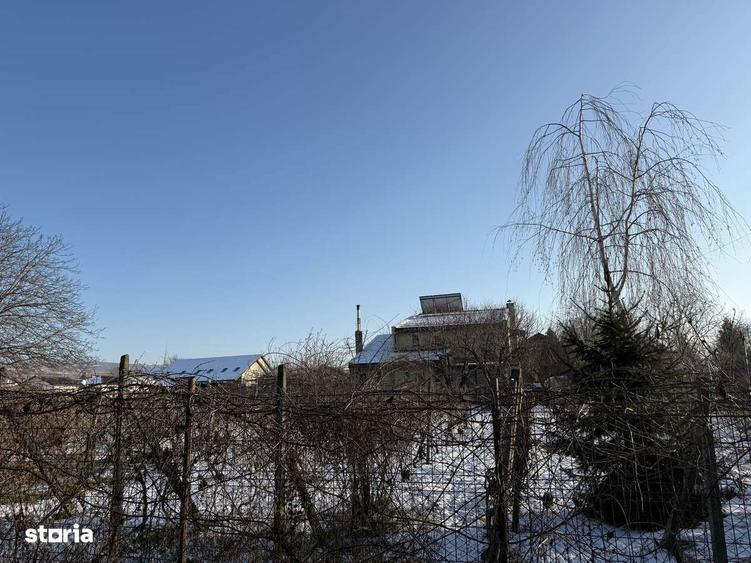 Teren de 814 mp, în Bucium