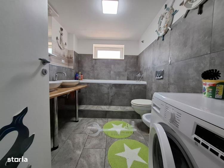 Apartament cu 4 camere decomandat în Central