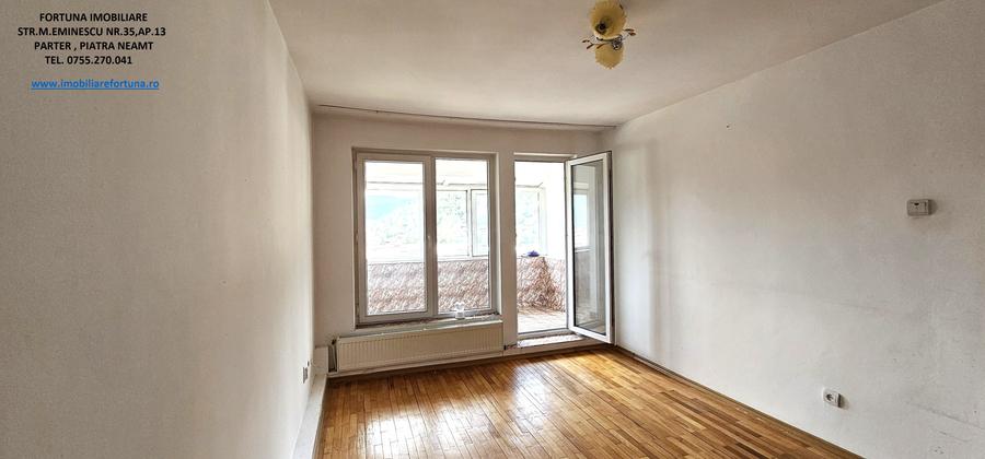 Apartament cu 4 camere decomandat în Central