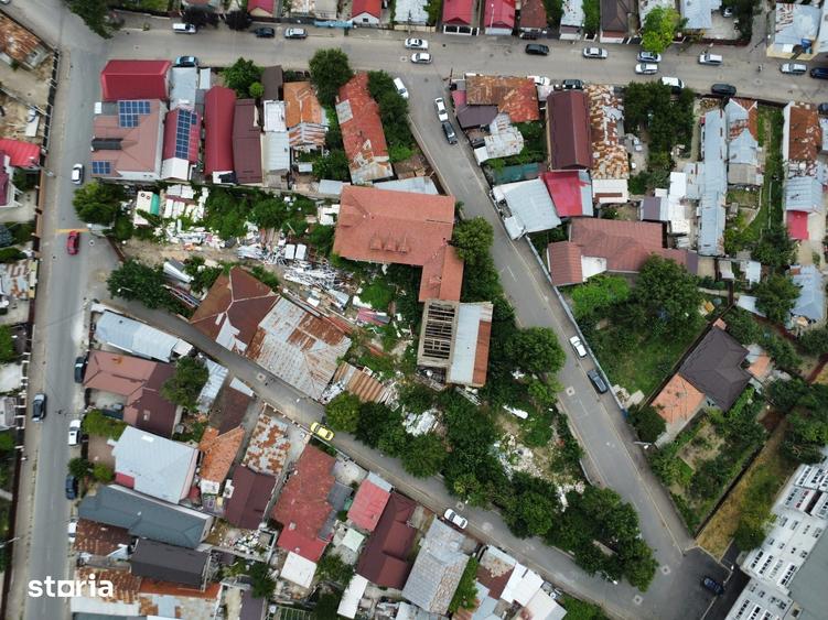 Teren de 2800 mp, în Central
