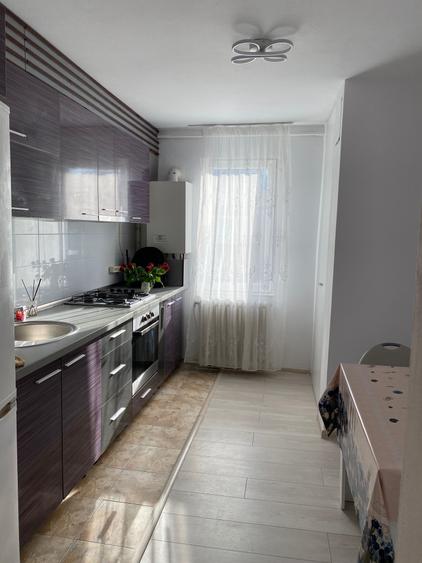 Apartament decomandat, 3 camere de inchiriat - 5