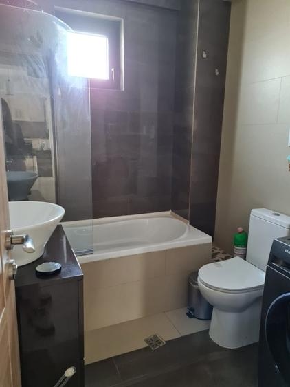 Apartament cu 2 camere semidecomandat, mobilat în Vitan Mall