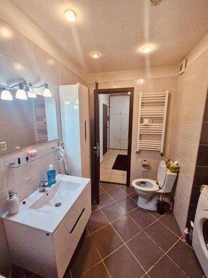 Soarelui. 3 camere. Decomandat. Mobilat si utilat. Terasa mare - 8