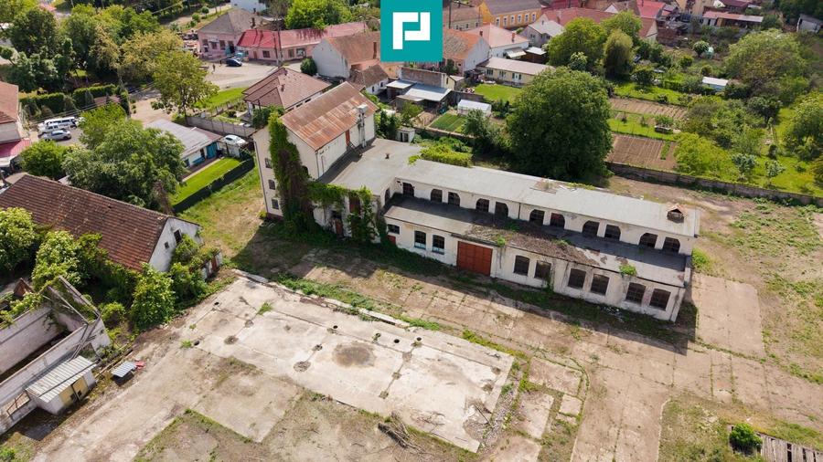 Spațiu industrial, de 498 mp, în Nord