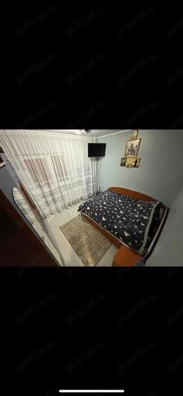 Apartament cu 4 camere decomandat în Basarabia