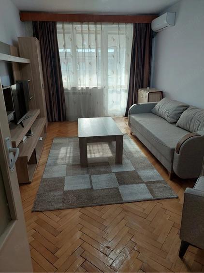 Apartament cu 2 camere semidecomandat în Ultracentral