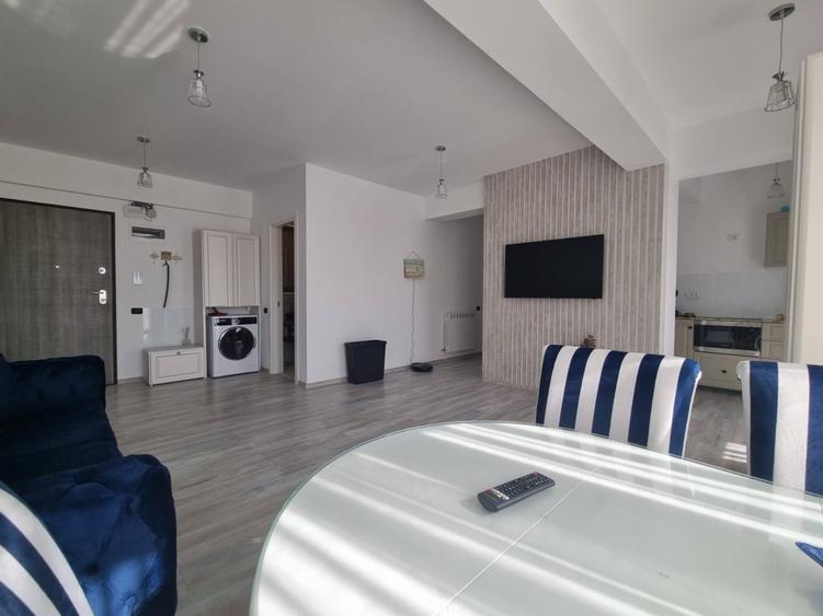 Apartament cu 3 camere decomandat în Mamaia