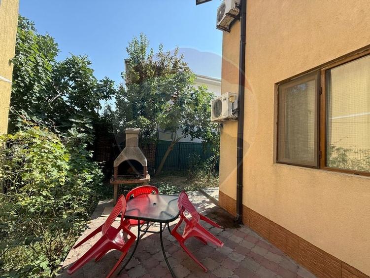 Pensiune cu 23 camere de vanzare in Mamaia Sat - 3