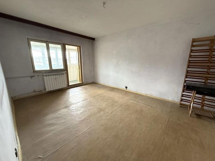 Apartament 3 camere decomandat Rovine-Damarin - 8