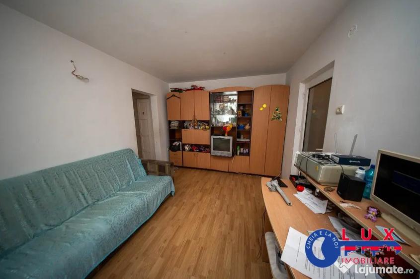 Apartament cu 2 camere semidecomandat în Babadag