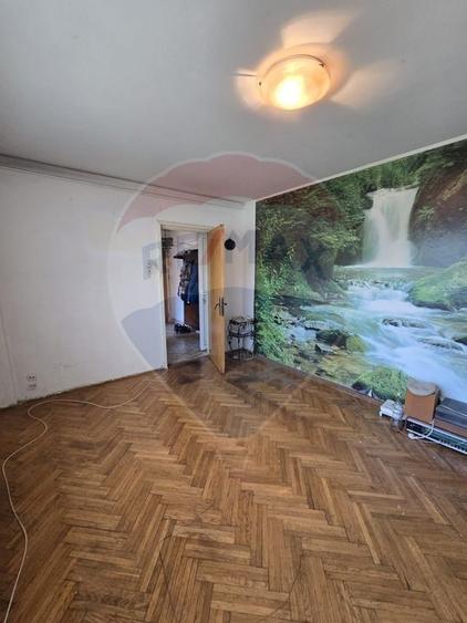 DE VANZARE Apartament cu 3 camere în zona Titan - 3