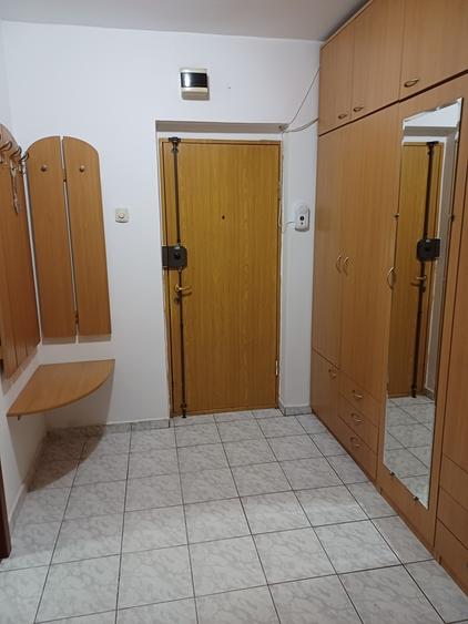 Militari, Apusului, Casa Roz - 10