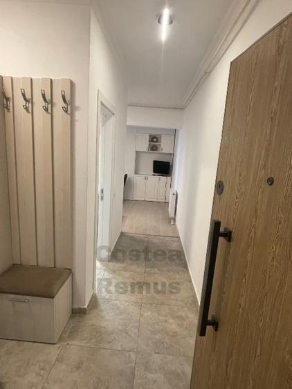 Studio compartimentat,dormitor separat,parcare subterana, view lac,Solid Butoaie - 9