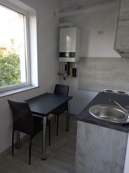 Inchiriez garsoniera decomandata in zona Central - 2