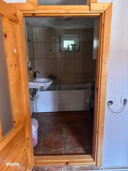 Casă cu 3 camere cu Teren 1000 Mp în Malu Mare