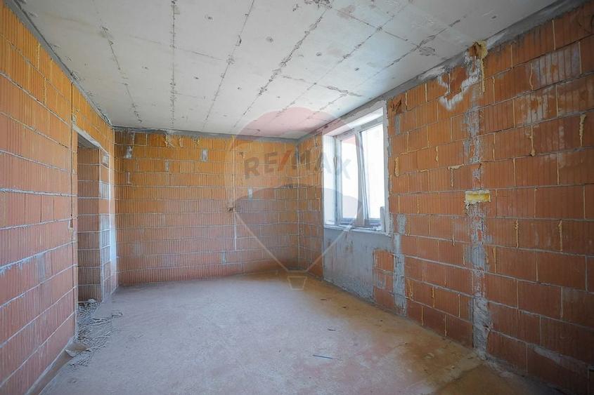 De vânzare casă cu un proiect deosebit, la roșu , Str. Gheorghe Doja - 10