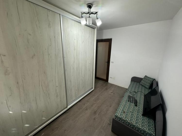 Apartament trei camere, in spatele liceului Economic - 3