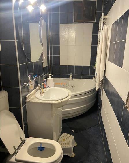 Apartament 4 camere , zona centrala - Inspectoratul Scolar , - 17