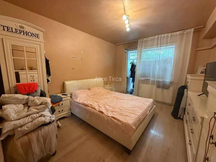 Apartament 3 camere, decomandat, 70 mp, Calea Bucuresti, Zona Teatru Colibri