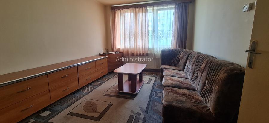 Apartament cu 3 camere semidecomandat în Astra Apartament cu 3 camere semidecomandat în Astra
