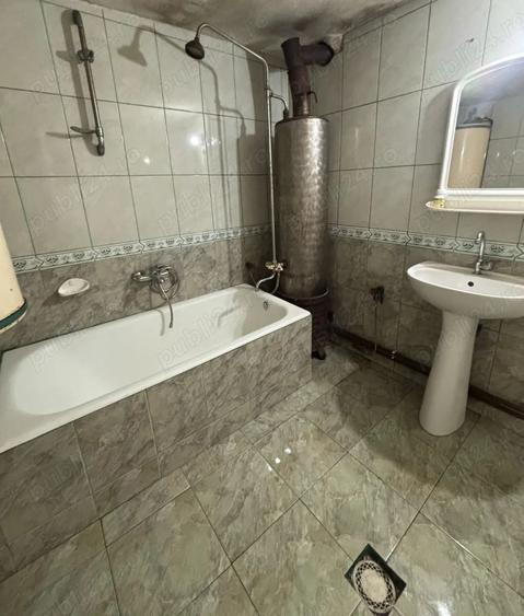 Casa cu curte de vanzare, strada 1 Mai, Ora?tie! - 4