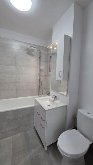 TINERETULUI - METROU - 1