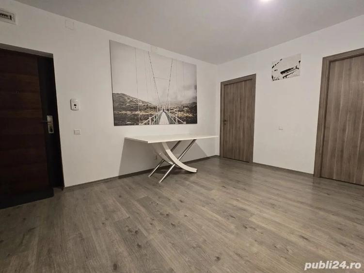 Inchiriez apartament spatiu birouri 4 camere, parter, curte proprie, parcare, zona Metro BMW - 2