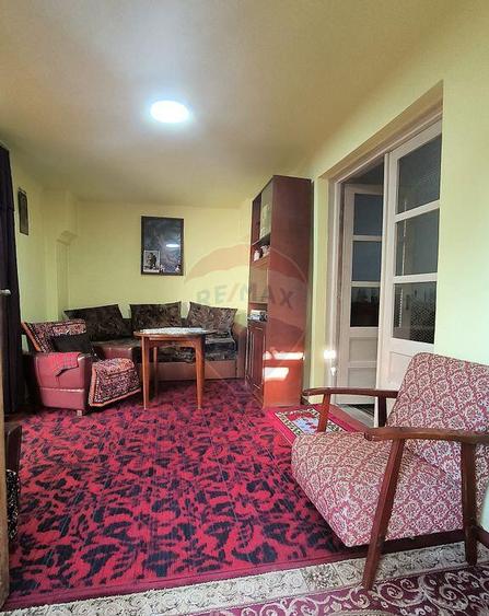 Casa 3 camere si 1400 mp teren in Brateiu - jud. Sibiu - 5