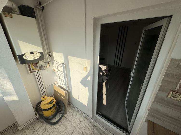 Apartament 3 camere zona Cet - 8