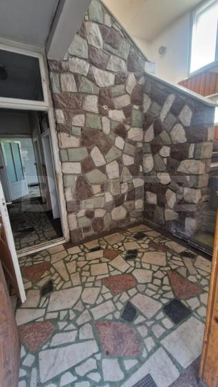 Casa deosebita D-P-E+POD, 6 camere, 200 mp + 1053 mp teren, garaj - Tractorul - 1