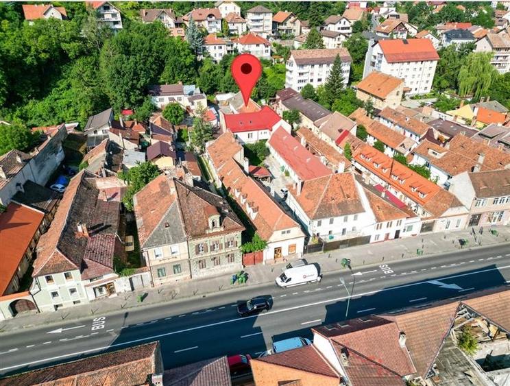 FILM!Apartament 2 camere decomandate, parter, in casa,curte comuna,Central,Braso - 2