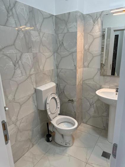 Inchiriez garsoniera Militari Rezidence - 4