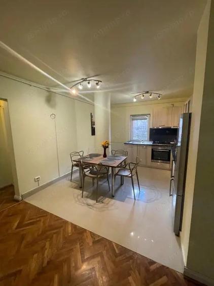 Apartament 3 camere, 70 mp, zona Republicii - 3