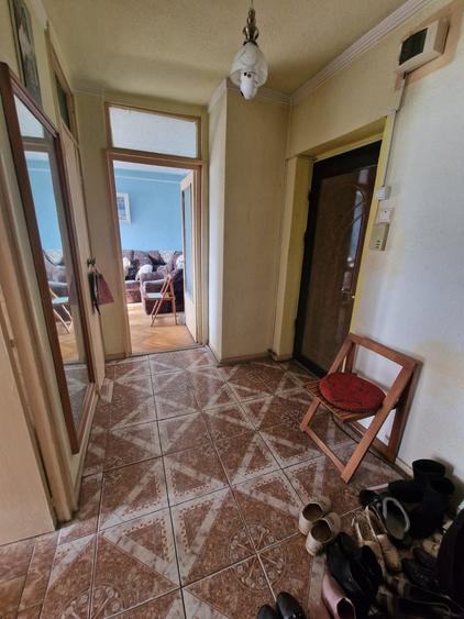 Apartament cu 3 camere, decomandat, etajul 5/9, zona Pacurari - 4