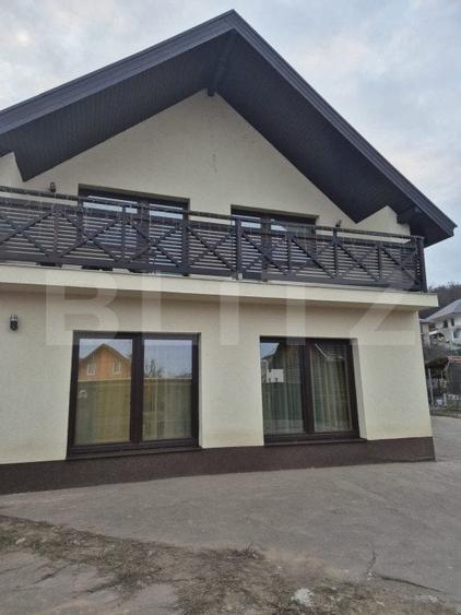 Exclusivitate! Casa de vanzare, cu 6 camere, 155 mp, zona Unirii - 1