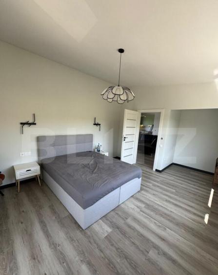 Apartament cu 3 camere, prima inchiriere, 80 mp, parcare, te - 1