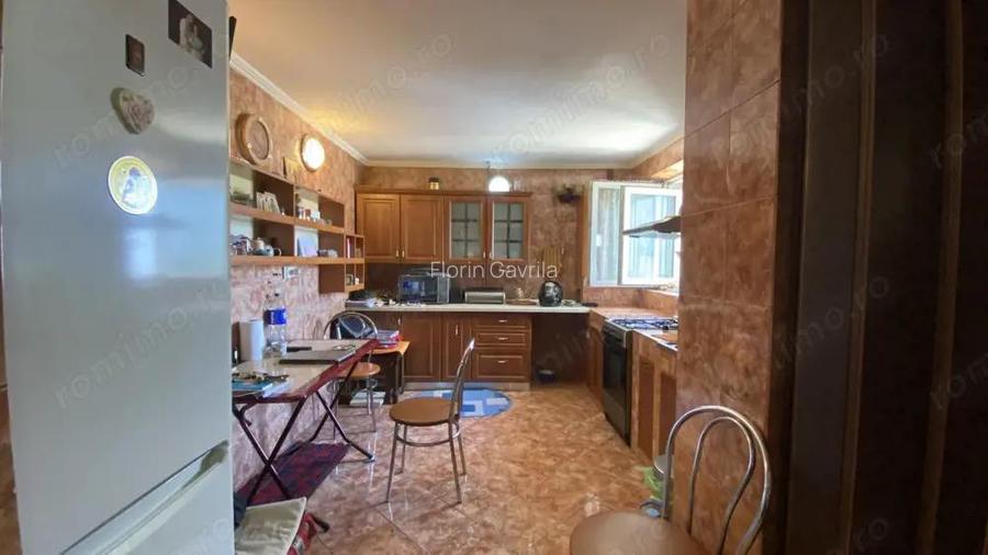 Apartament 4 camere cu loc de parcare in zona Lujerului, Militari