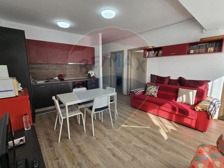 DE VANZARE Apartament cu 3 camere CLUB LAC SNAGOV - 5