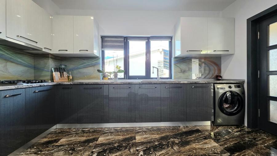 Vila P+1 in Navodari - Teren 1000 MP - Garaj auto - 6